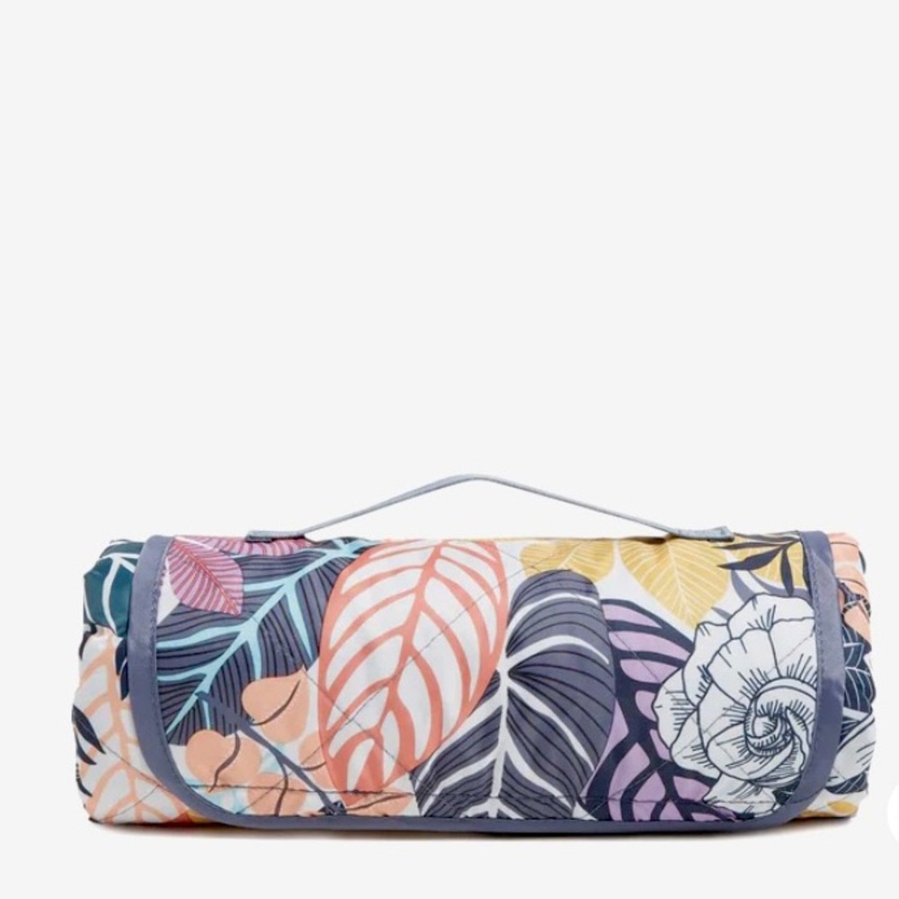 Vera Bradley Picnic Blanket Large w Carrying Handle β¨ Palm Floral - Picture 3 of 12
